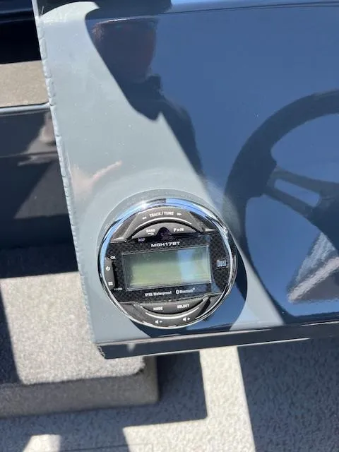 Slide: The Image of Duckworth 20 Advantage XT 2022 - 6