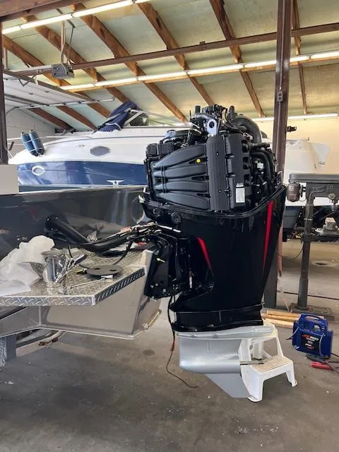 Slide: The Image of Duckworth 20 Advantage XT 2022 - 8