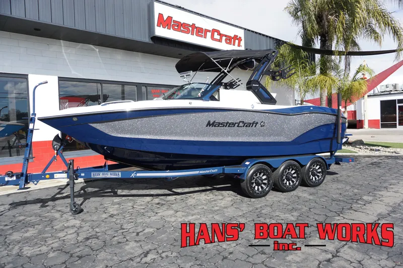 The Image of MasterCraft X24 Supercharged 6.2L - 9K Rebate Eligible 2025 - 1