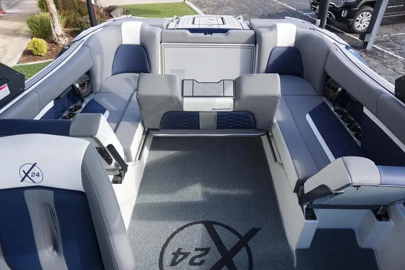 Slide: The Image of MasterCraft X24 Supercharged 6.2L - 9K Rebate Eligible 2025 - 49