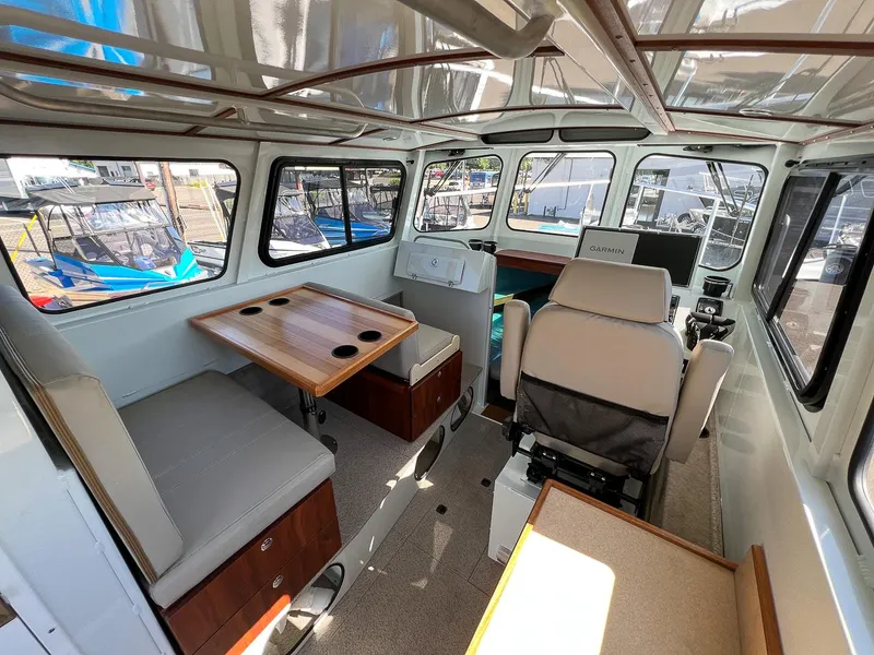 Slide: The Image of Hewescraft 270 Pacific Explorer 2023 - 6