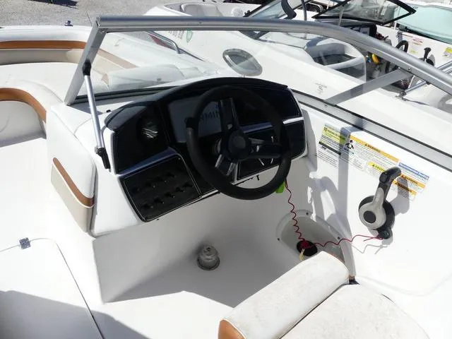 Slide: The Image of Hurricane SD 2200 DC OB 2018 - 7