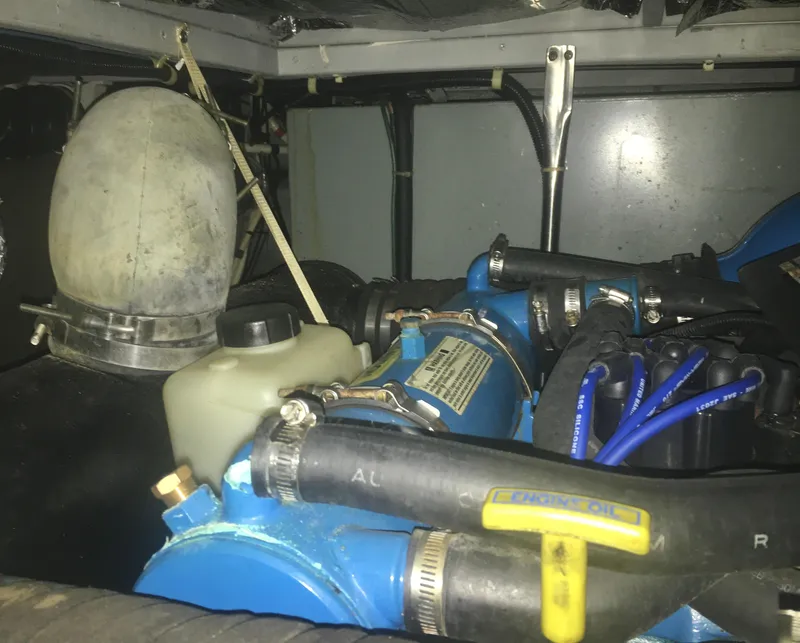 Slide: The Image of Silverton 372 Motor Yacht 1996 - 64