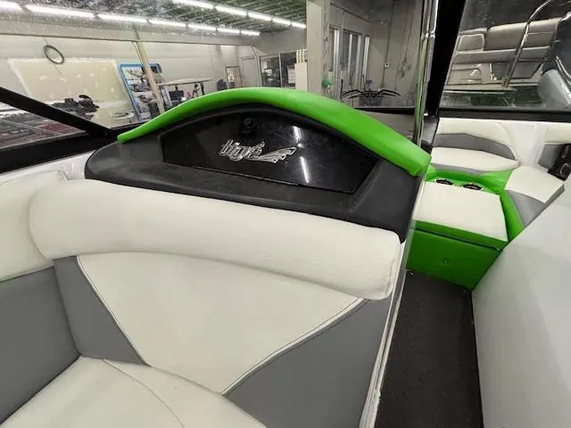 Slide: The Image of Tigé R20 2014 - 17