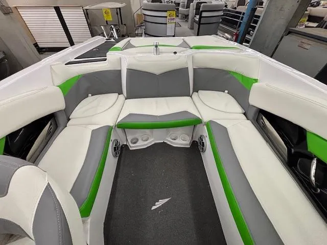 Slide: The Image of Tigé R20 2014 - 23