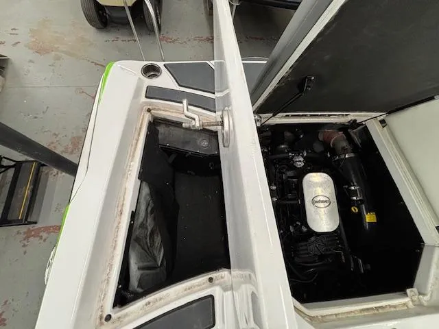 Slide: The Image of Tigé R20 2014 - 27