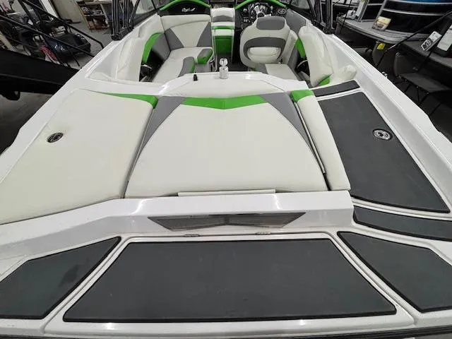 Slide: The Image of Tigé R20 2014 - 5