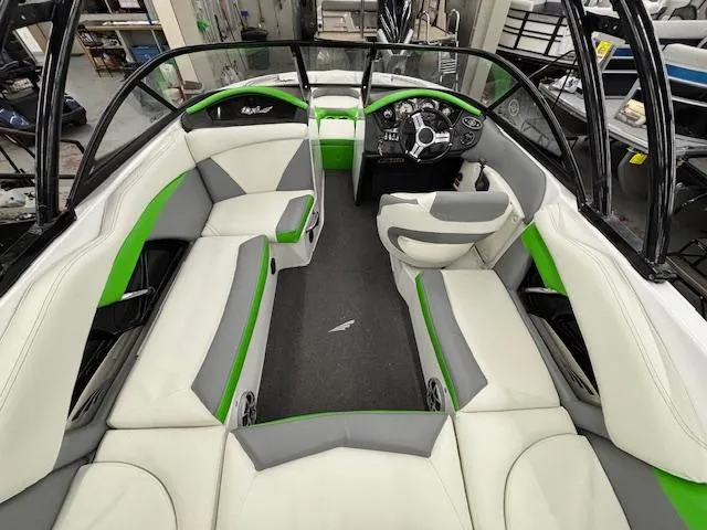 Slide: The Image of Tigé R20 2014 - 8