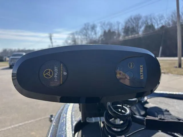 Slide: The Image of Minn Kota Ultrex i-Pilot trolling motor on 2016 Triton 189 TRX boat. - 9