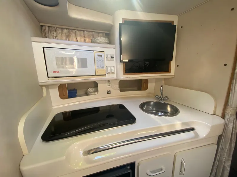 Slide: The Image of Sea Ray 290 Sundancer 1995 - 6