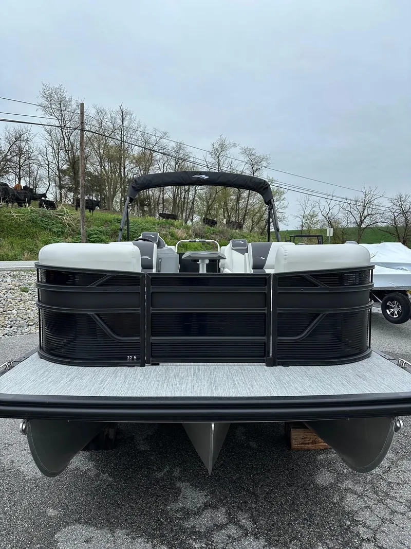 Slide: The Image of 2025 Bennington 22 SSR Quad Bench Tritoon with Yamaha F-150HP, rear view on display. - 20