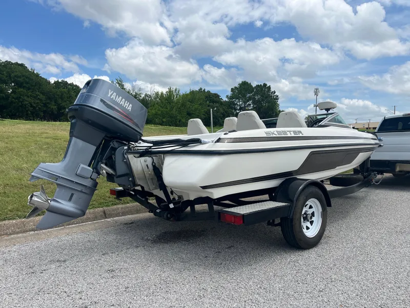 Slide: The Image of Skeeter 176 SL C 1998 - 54