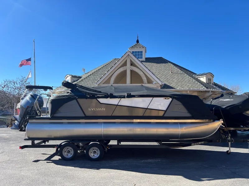 Slide: The Image of Sylvan A-Series 22 LZ DH Sport 2025 - 26