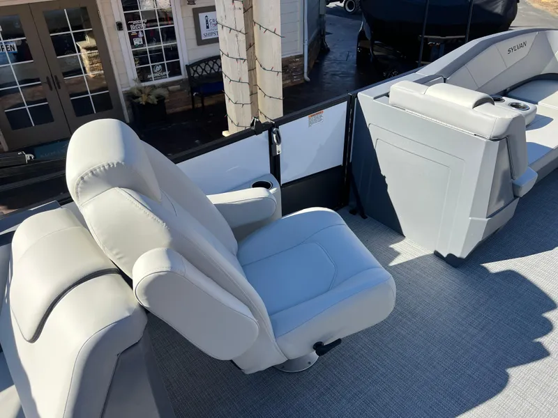 Slide: The Image of Sylvan A-Series 22 LZ DH Sport 2025 - 38