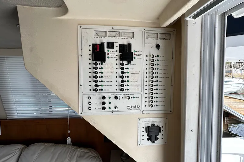Slide: The Image of Mainship 350 Trawler 1998 - 53
