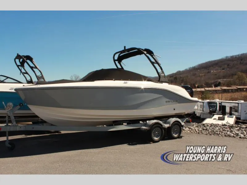 The Image of Bayliner V20 2025 - 1