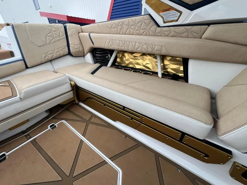 Slide: The Image of Nautique Super Air Nautique G25 Paragon 2024 - 16