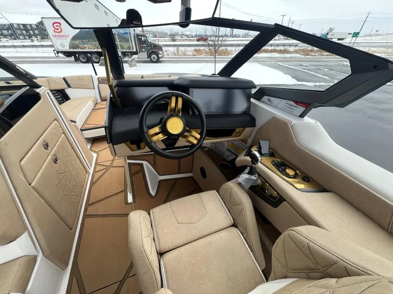 Slide: The Image of Nautique Super Air Nautique G25 Paragon 2024 - 19