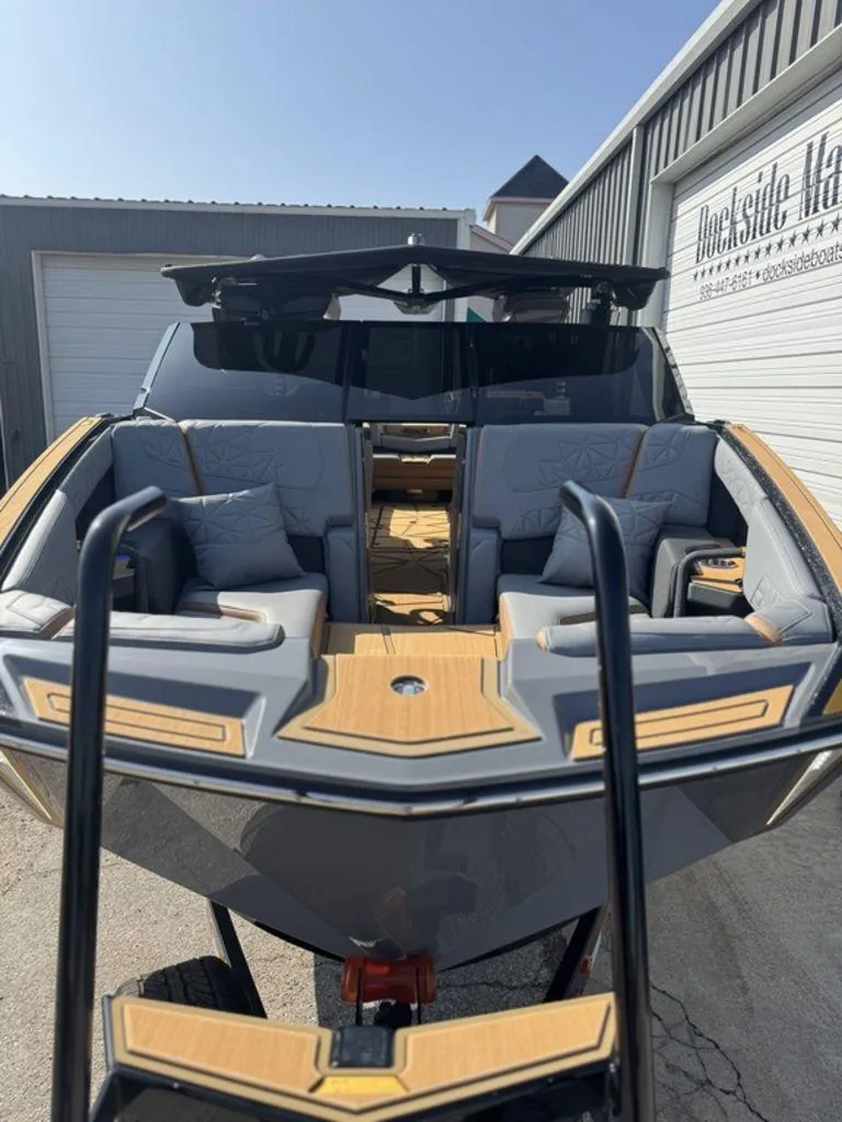 Slide: The Image of Nautique Super Air Nautique G25 Paragon 2025 - 3