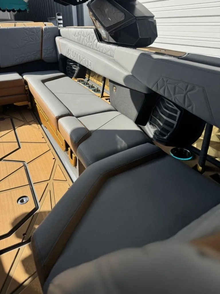 Slide: The Image of Nautique Super Air Nautique G25 Paragon 2025 - 6