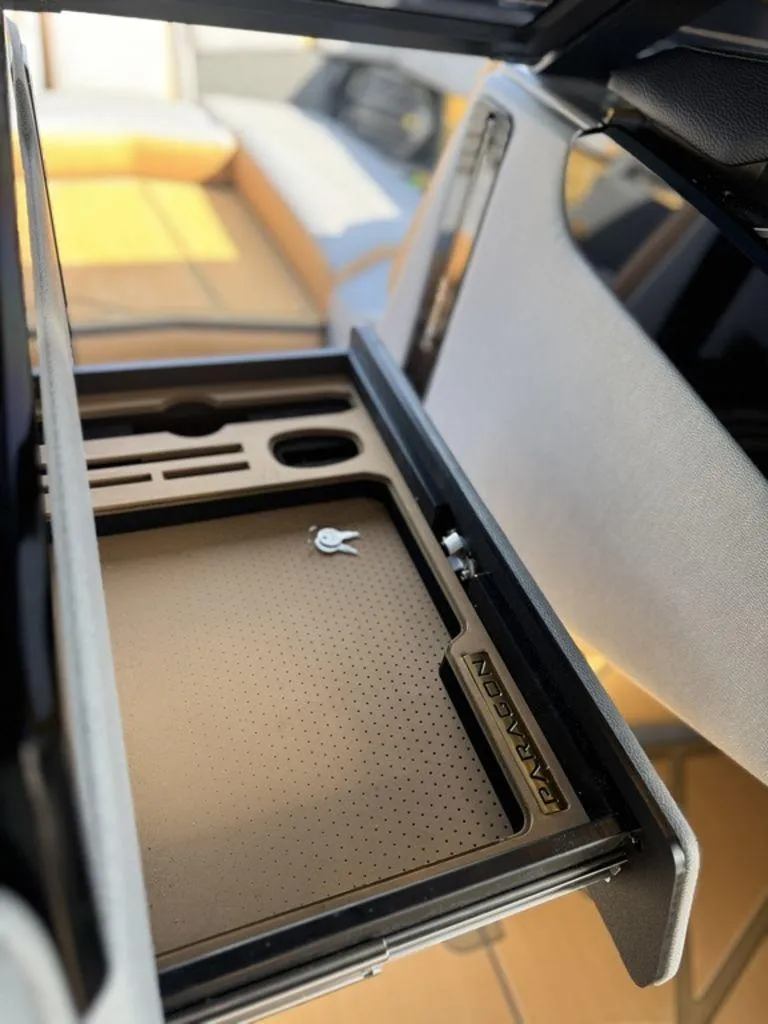 Slide: The Image of Nautique Super Air Nautique G25 Paragon 2025 - 8