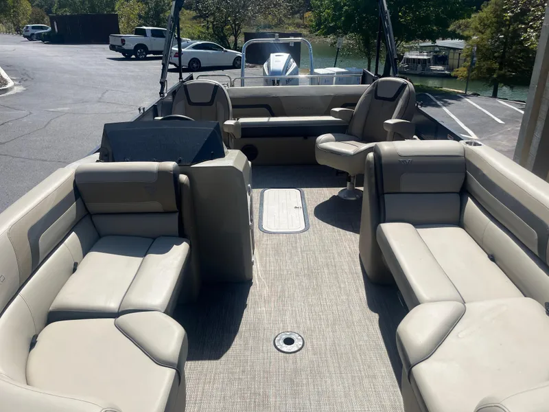 Slide: The Image of 2022 Viaggio Lago S pontoon boat with spacious seating and modern design. - 15