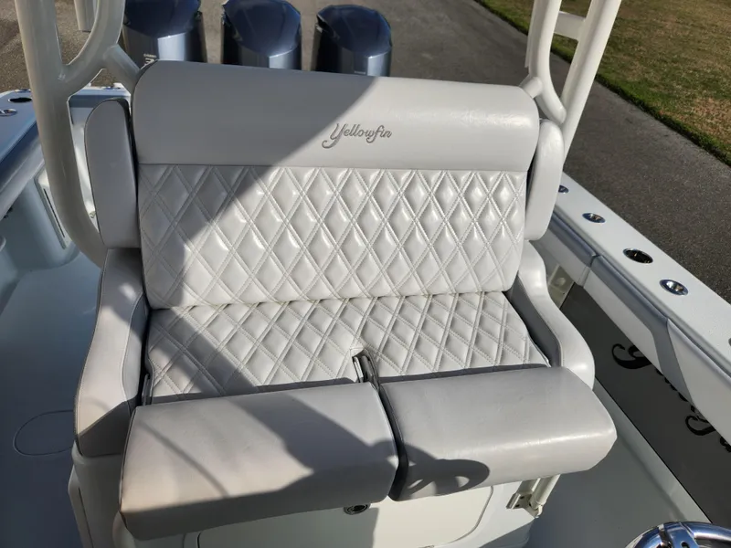 Slide: The Image of Yellowfin 34 Offshore 2017 - 54