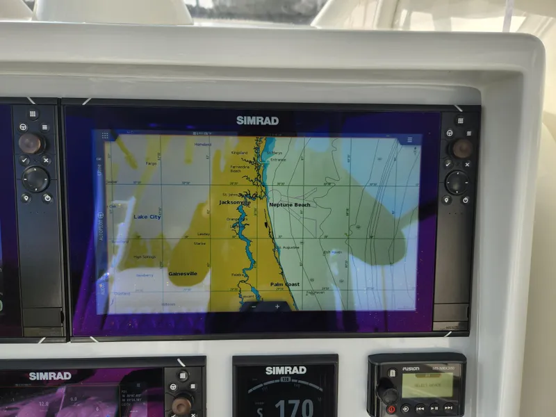 Slide: The Image of Yellowfin 34 Offshore 2017 - 69