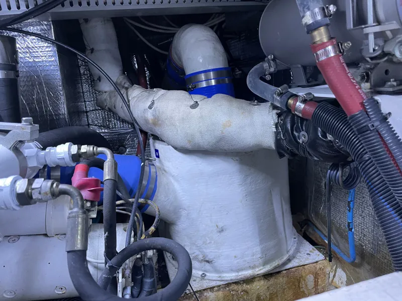 Slide: The Image of Lien Hwa 47' Mark III Sundeck Aft Cabin Motor Yacht 1987 - 50