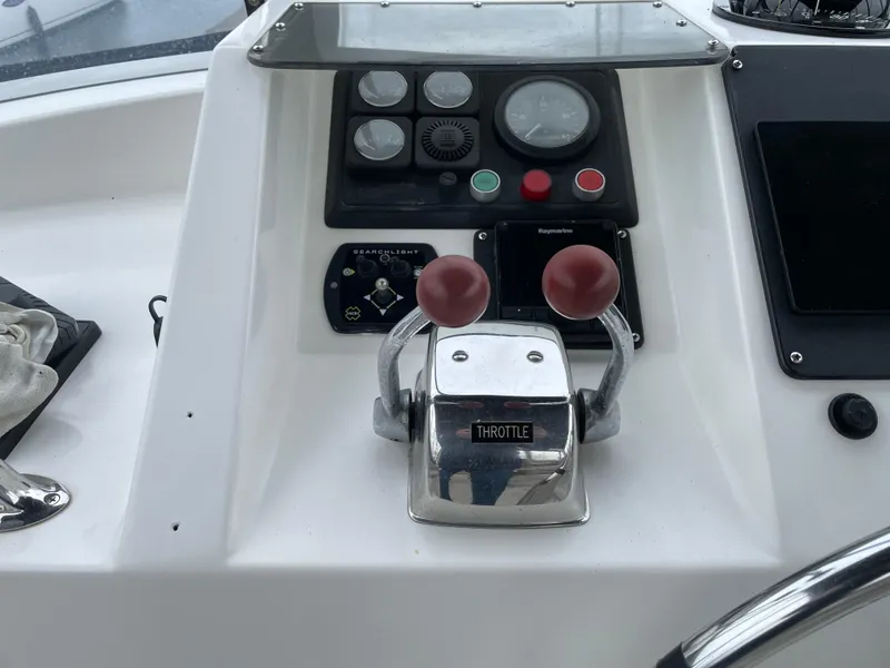 Slide: The Image of Control panel of a 1987 Lien Hwa 47' Mark III Sundeck Motor Yacht. - 9