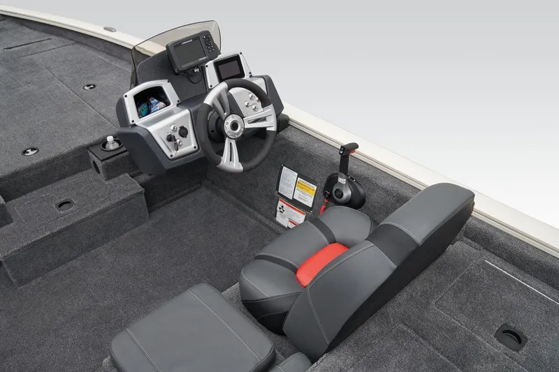 Slide: The Image of Tracker Pro Team 190 2025 - 35