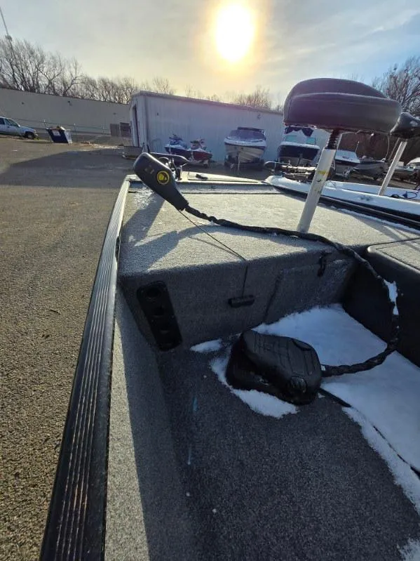 Slide: The Image of 2022 Tracker Bass Tracker Classic XL boat with snow, parked outdoors under the sun. - 9