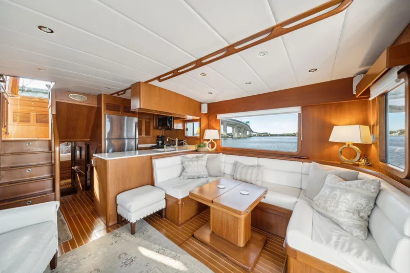 Slide: The Image of Salon looking to starboard - 9