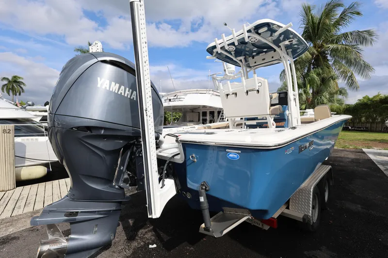 Slide: The Image of Tidewater 2500 Carolina Bay 2023 - 10