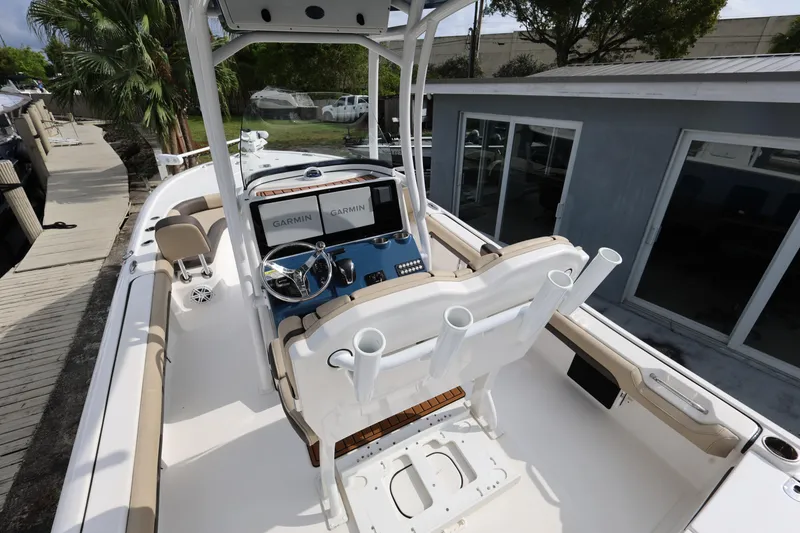 Slide: The Image of Tidewater 2500 Carolina Bay 2023 - 16