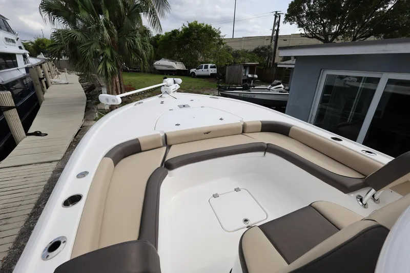 Slide: The Image of Tidewater 2500 Carolina Bay 2023 - 20