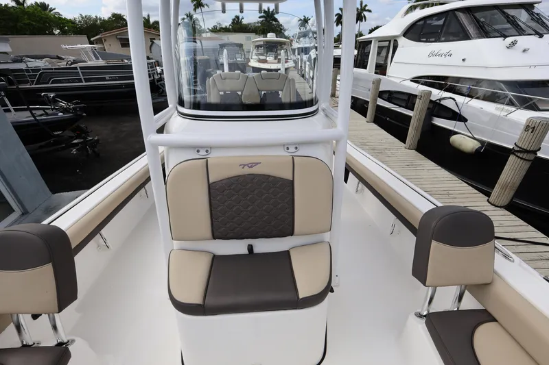 Slide: The Image of Tidewater 2500 Carolina Bay 2023 - 24