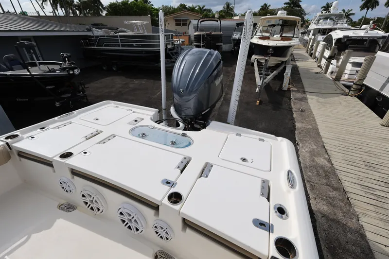 Slide: The Image of Tidewater 2500 Carolina Bay 2023 - 28