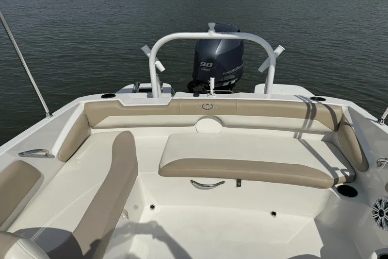 Slide: The Image of Stingray 182SC 2018 - 14