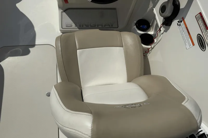 Slide: The Image of Stingray 182SC 2018 - 18