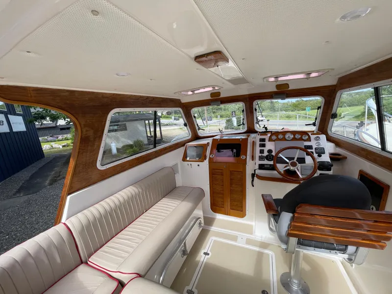 Slide: The Image of Hunt Yachts Surfhunter 29 2004 - 25