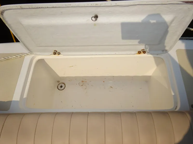 Slide: The Image of Hunt Yachts Surfhunter 29 2004 - 52