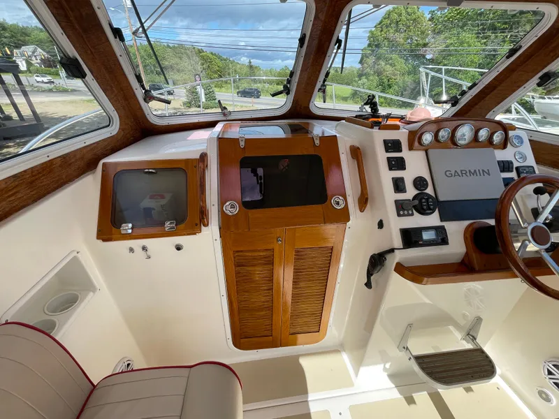 Slide: The Image of Hunt Yachts Surfhunter 29 2004 - 56
