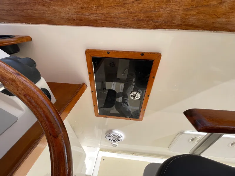 Slide: The Image of Hunt Yachts Surfhunter 29 2004 - 60