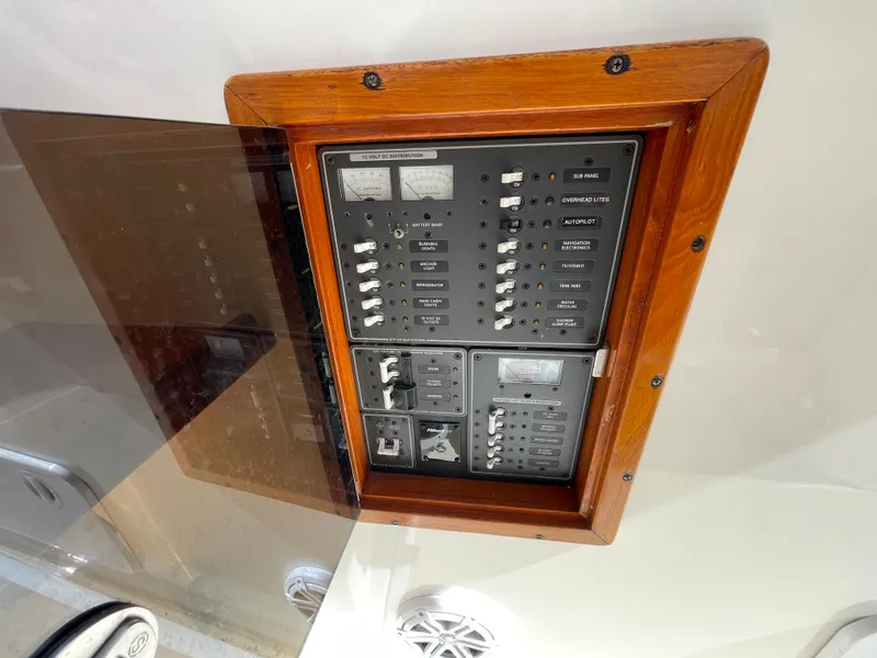 Slide: The Image of Hunt Yachts Surfhunter 29 2004 - 61