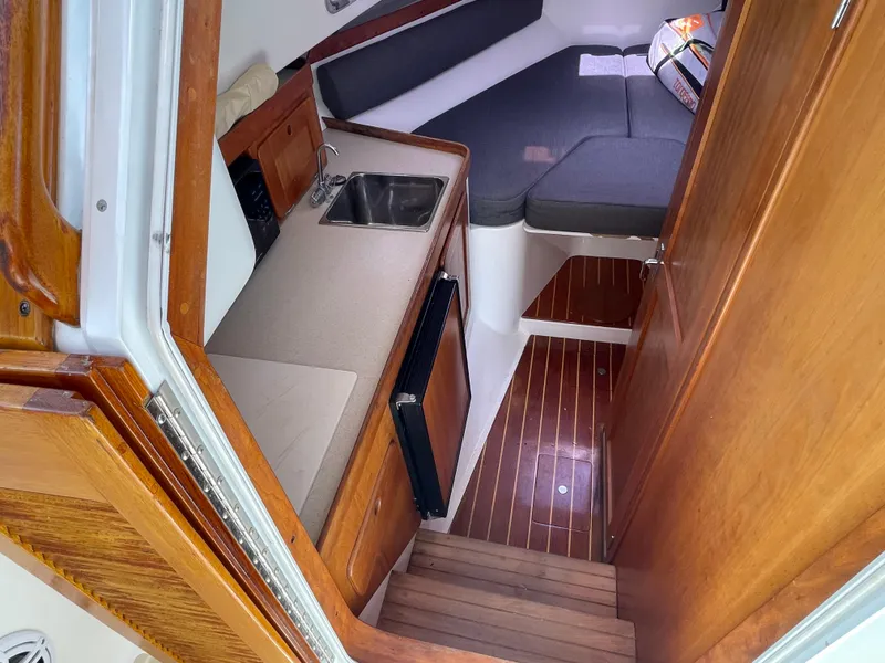 Slide: The Image of Hunt Yachts Surfhunter 29 2004 - 72