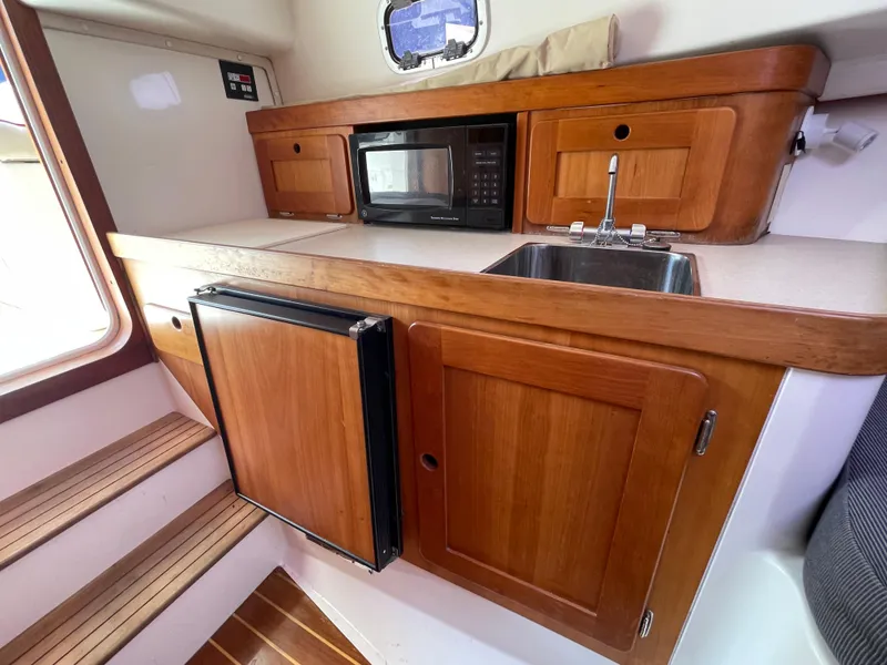 Slide: The Image of Hunt Yachts Surfhunter 29 2004 - 75