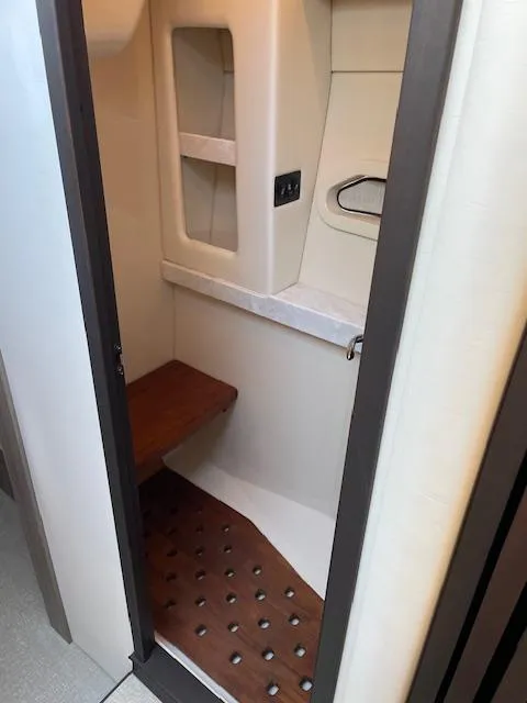 Slide: The Image of Regal 38 XO 2021 - 52