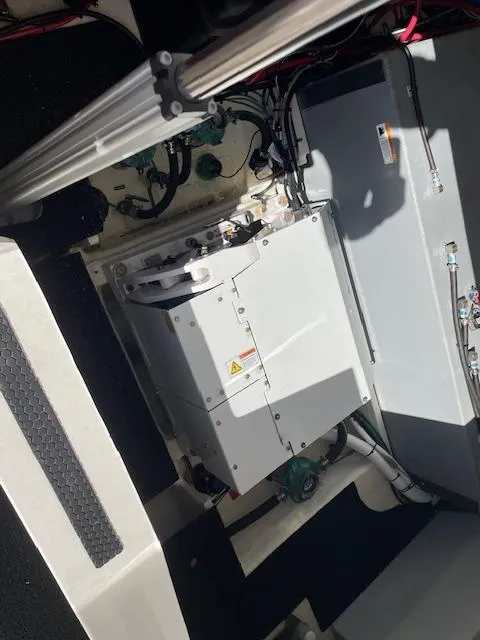 Slide: The Image of Regal 38 XO 2021 - 64