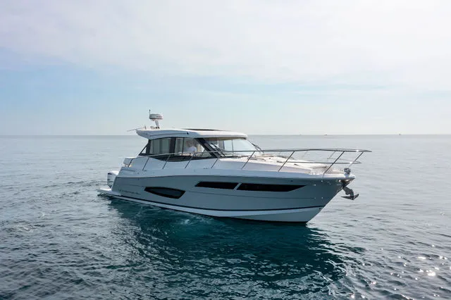 Slide: The Image of Regal 38 XO 2021 - 71